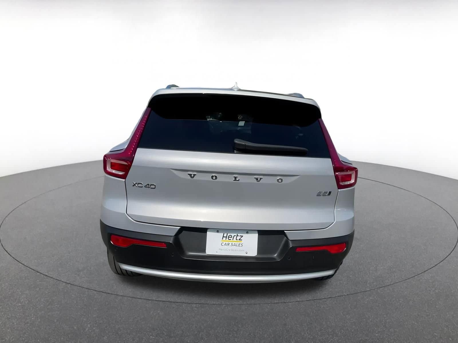Thumbnail: 2024 Volvo XC40 - 12