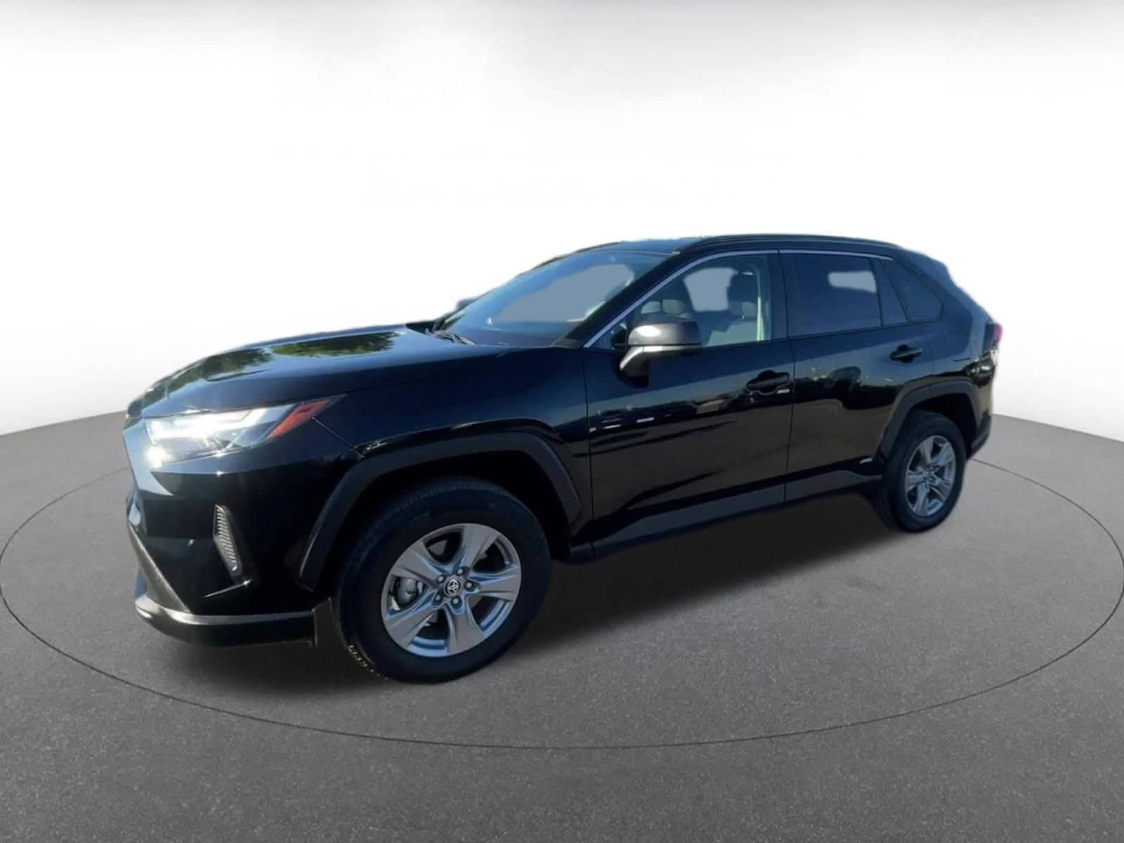 Thumbnail: 2025 Toyota RAV4 - 8