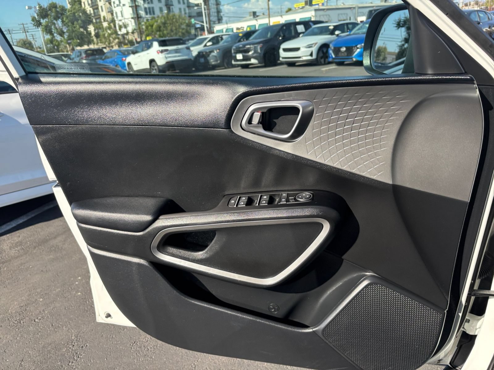 Thumbnail: 2025 Kia Soul - 18