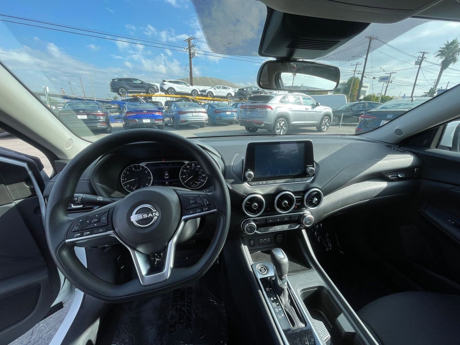 Thumbnail: 2025 Nissan Sentra - 33