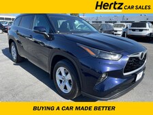 2023 Toyota Highlander LE -
                Inglewood, CA