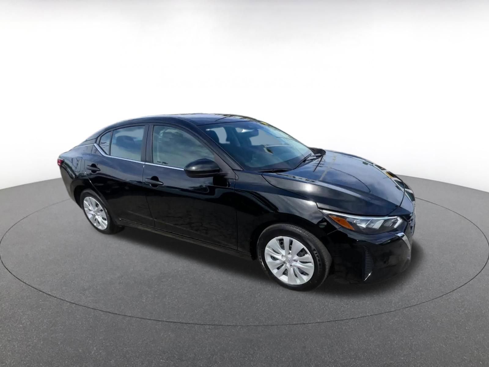 Thumbnail: 2025 Nissan Sentra - 2