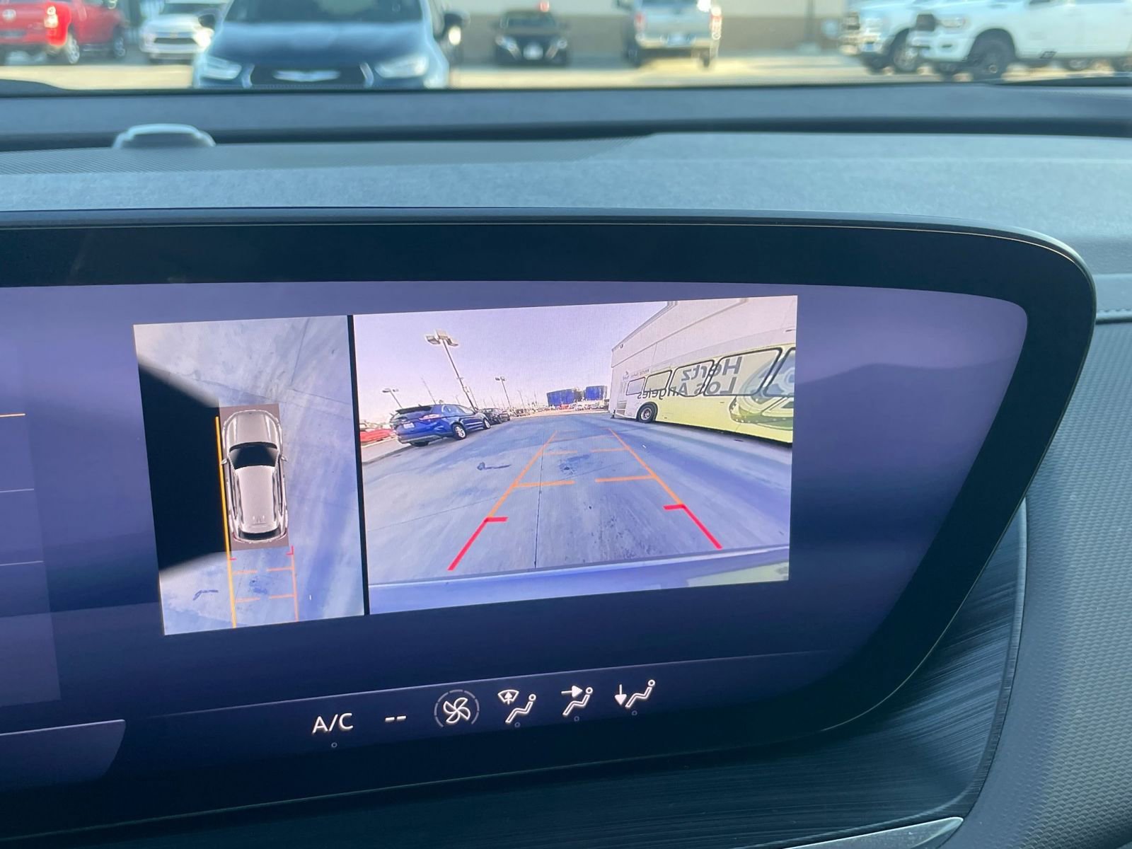 Thumbnail: 2024 Buick Envision - 17