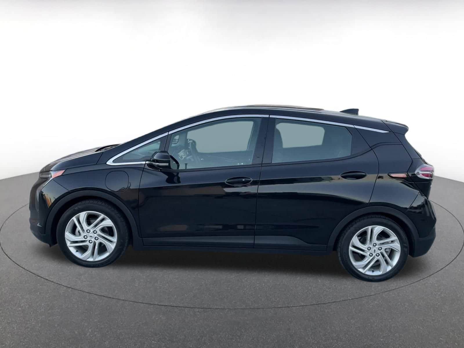 Thumbnail: 2023 Chevrolet Bolt EV - 9