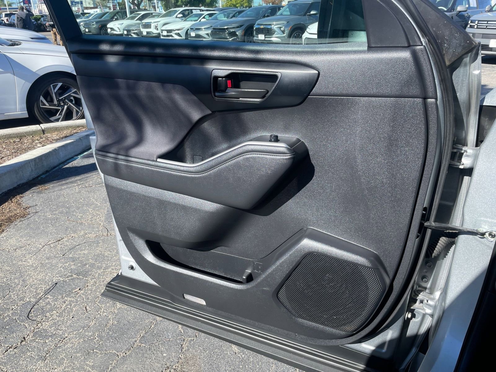 Thumbnail: 2025 Toyota Highlander - 20