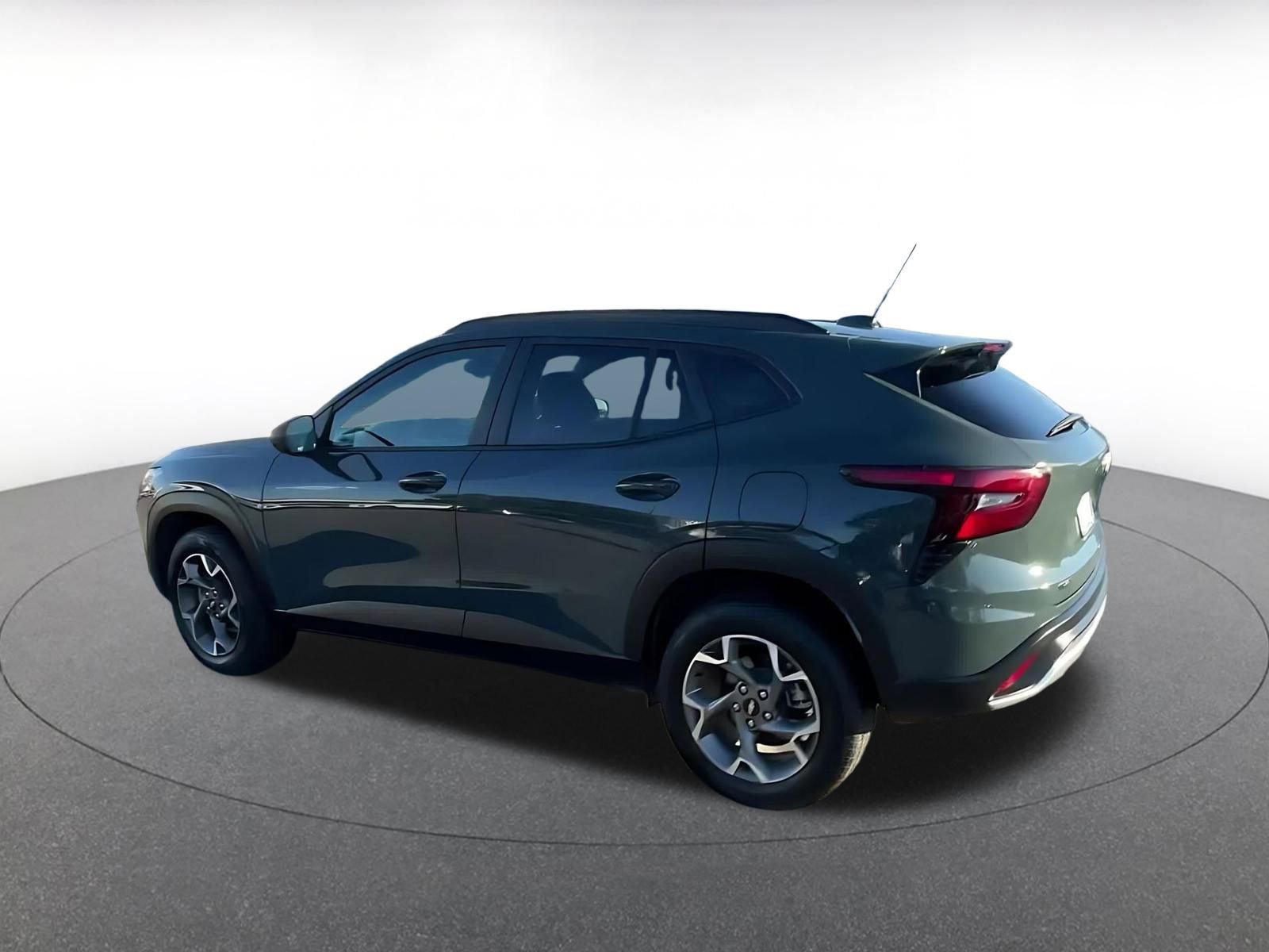 Thumbnail: 2025 Chevrolet Trax - 10