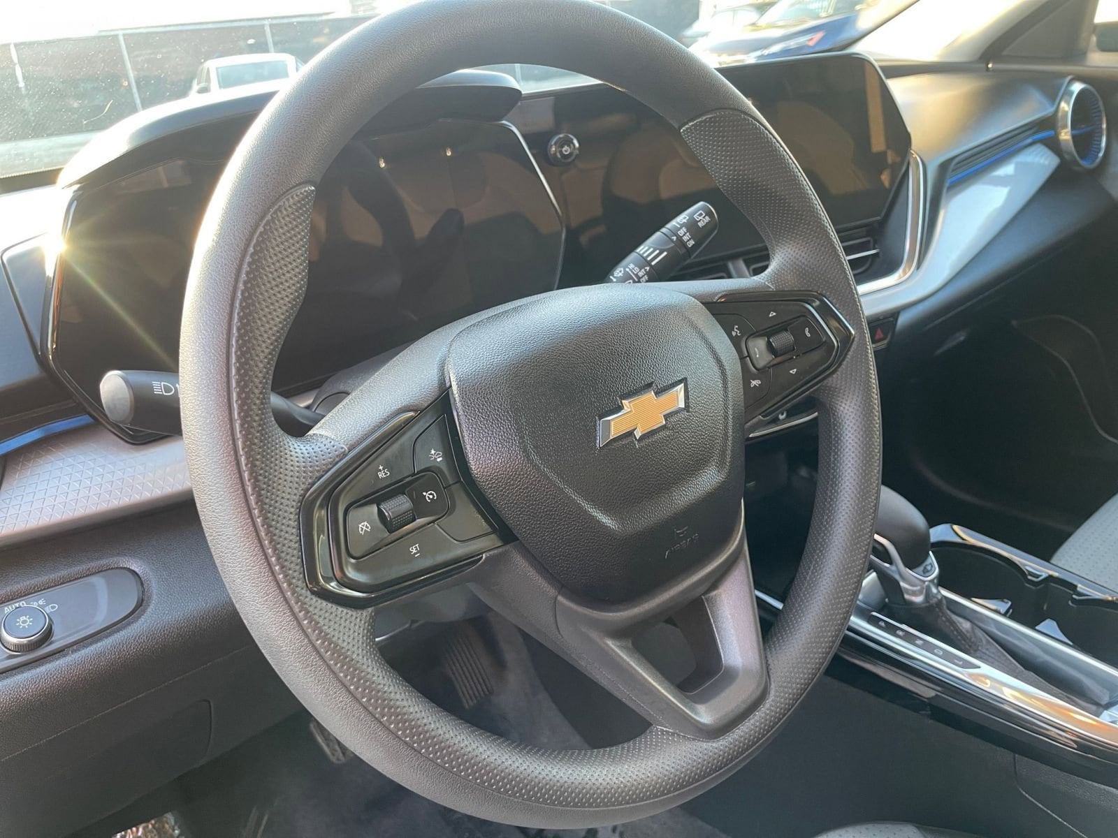 Thumbnail: 2025 Chevrolet Trax - 28