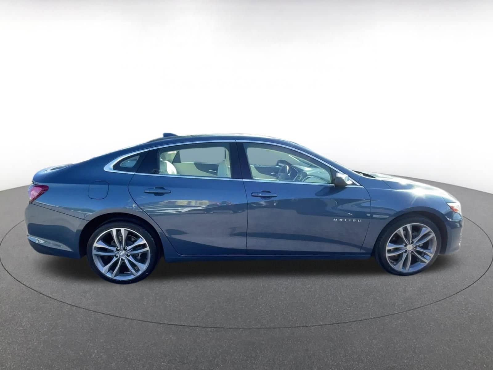 Thumbnail: 2024 Chevrolet Malibu - 16