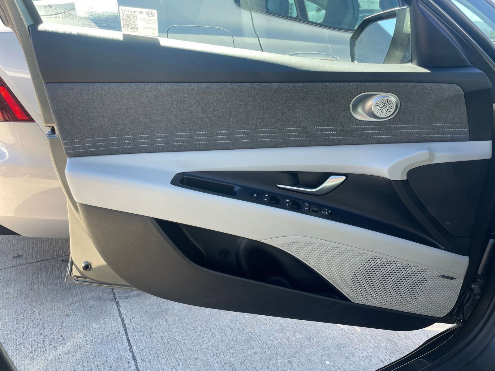 Thumbnail: 2025 Hyundai Elantra - 20