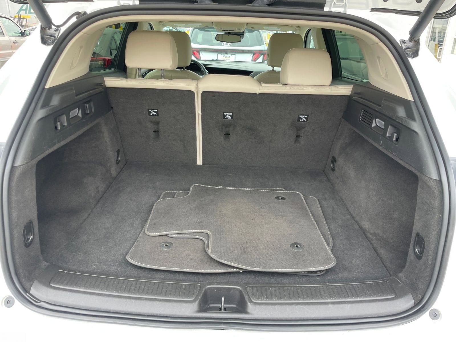 2023 Buick Envision Essence 31