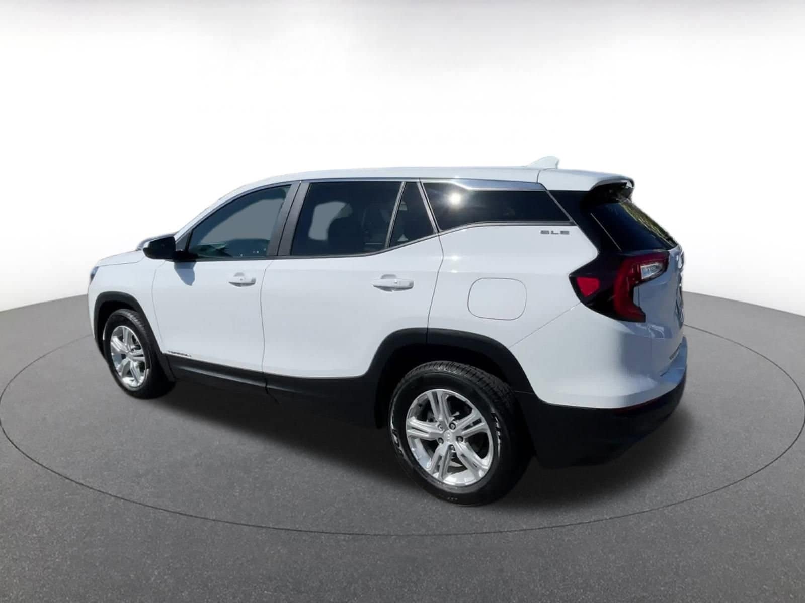 Thumbnail: 2024 GMC Terrain - 10