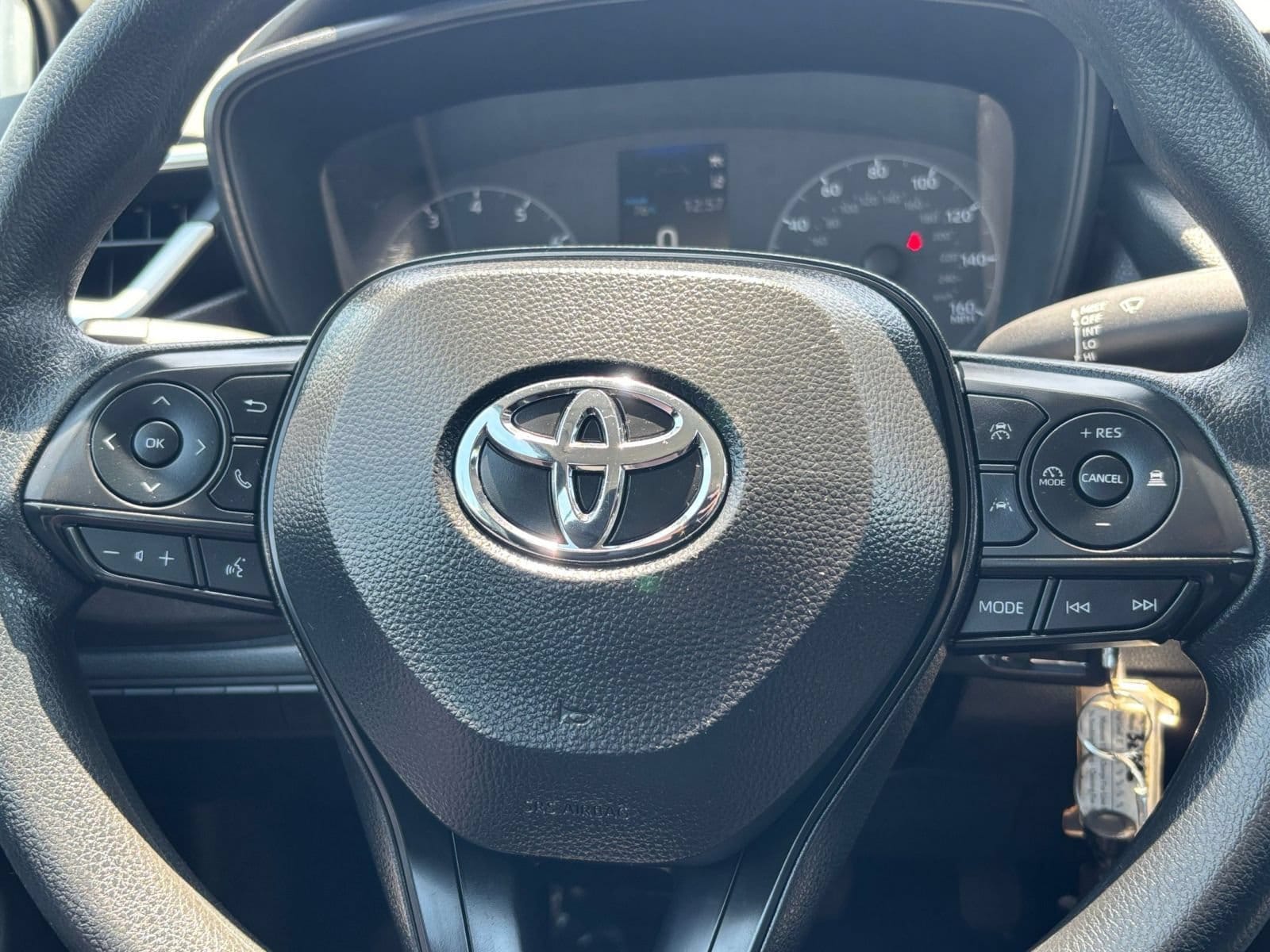 Thumbnail: 2025 Toyota Corolla - 28