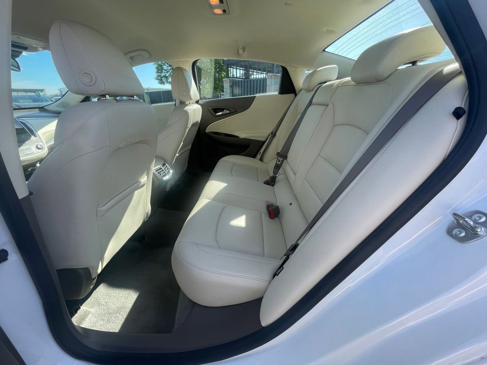 Thumbnail: 2024 Chevrolet Malibu - 25