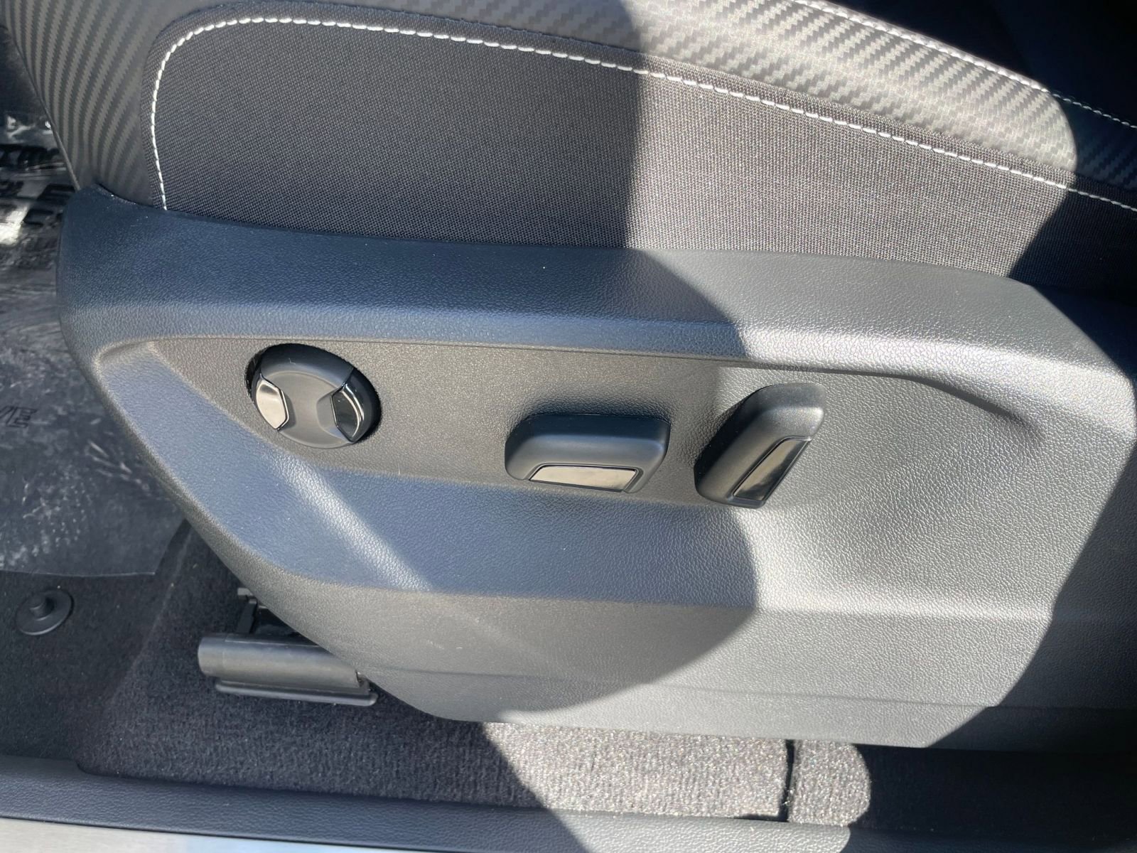 Thumbnail: 2025 Volkswagen Atlas - 23