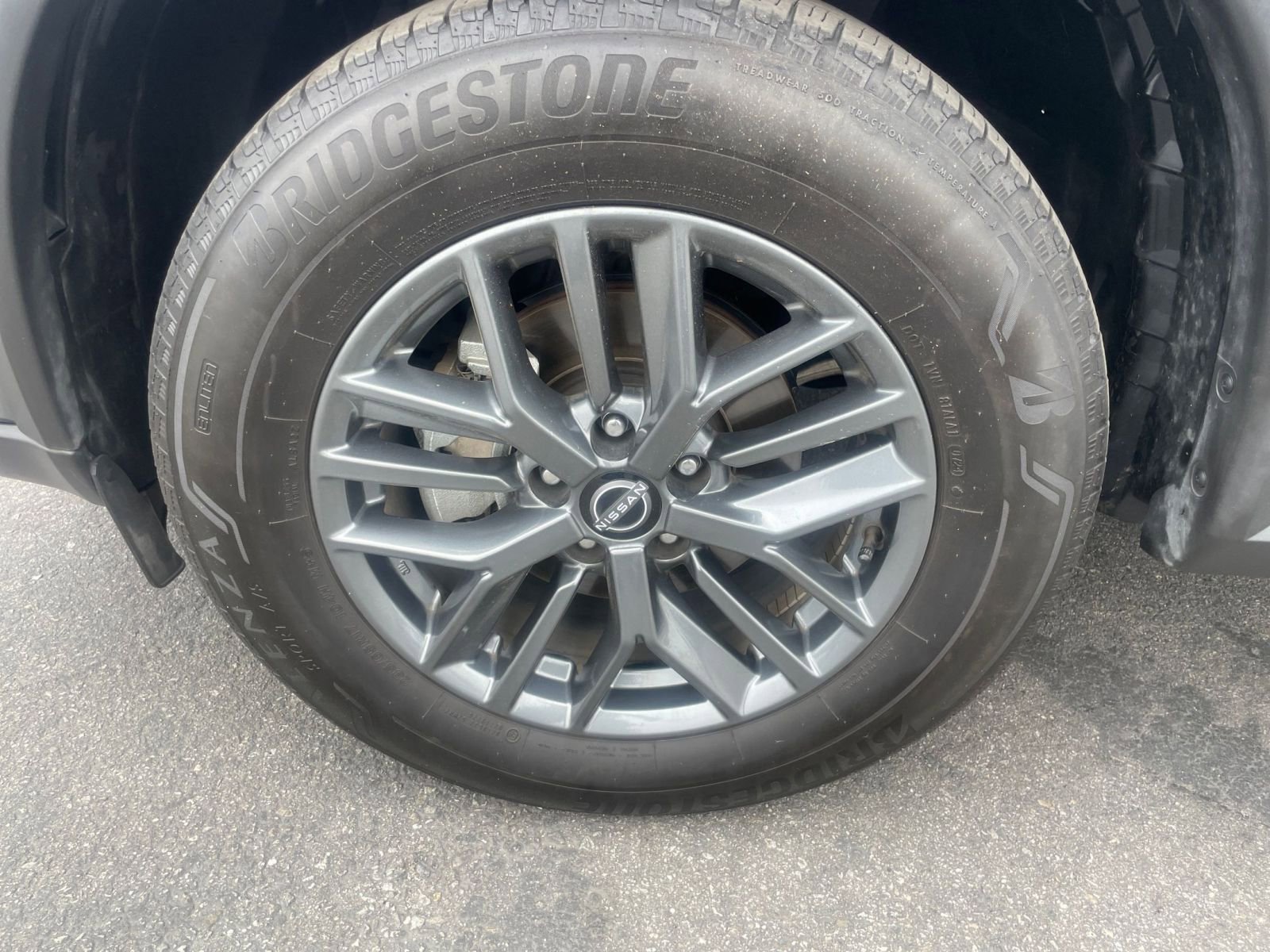 2024 Nissan Rogue S 30