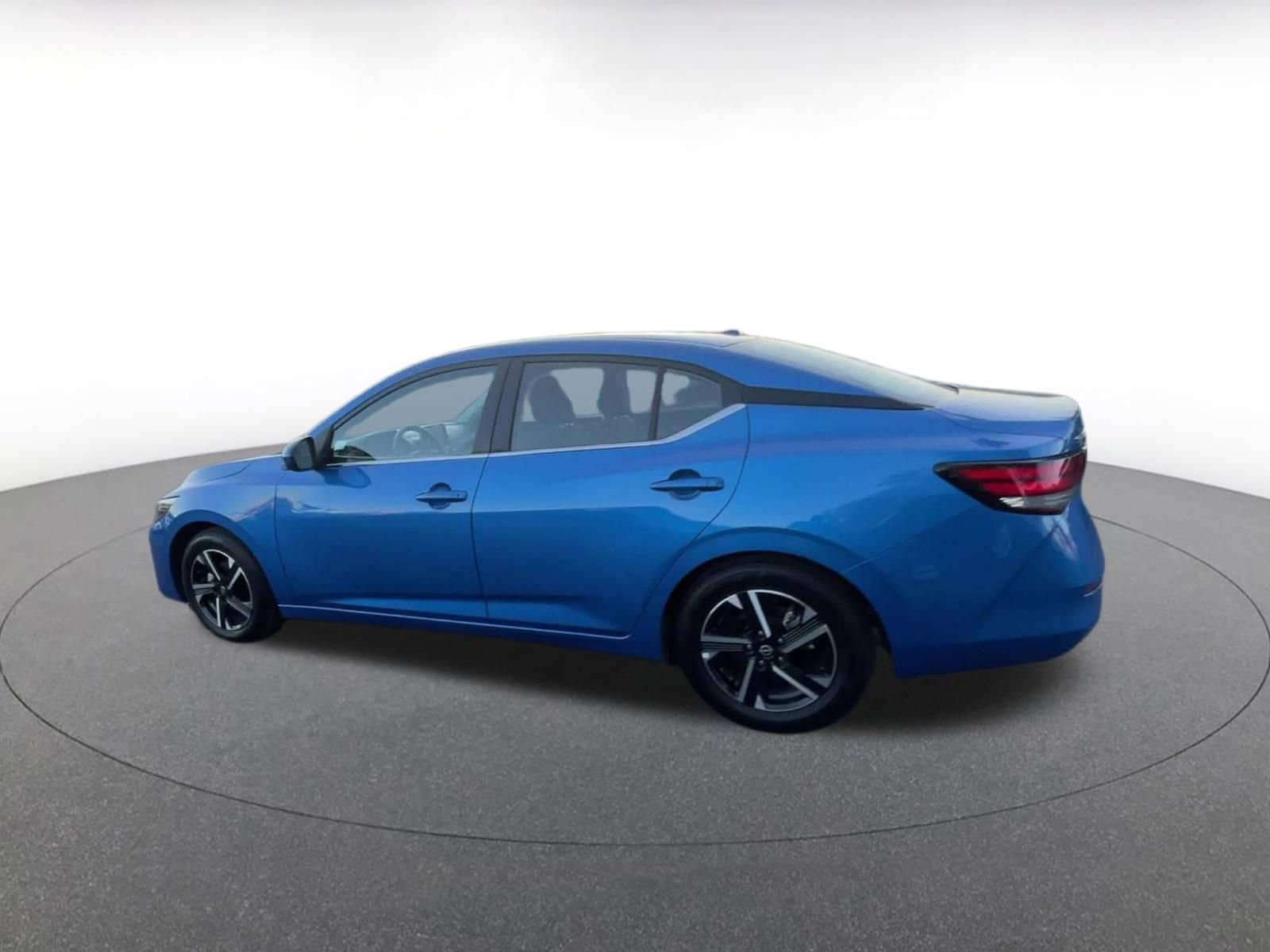 Thumbnail: 2025 Nissan Sentra - 10