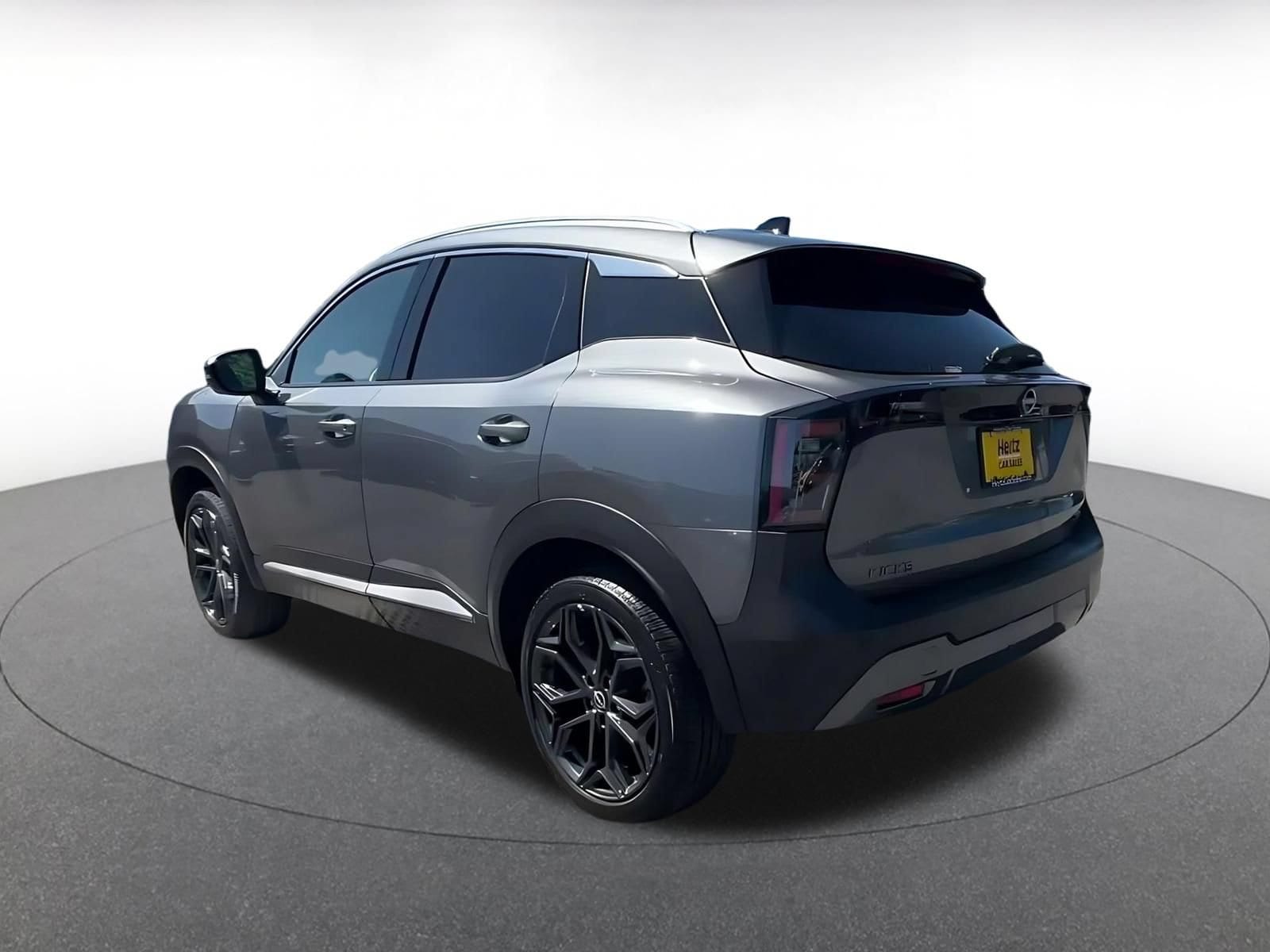 Thumbnail: 2026 Nissan Kicks - 9