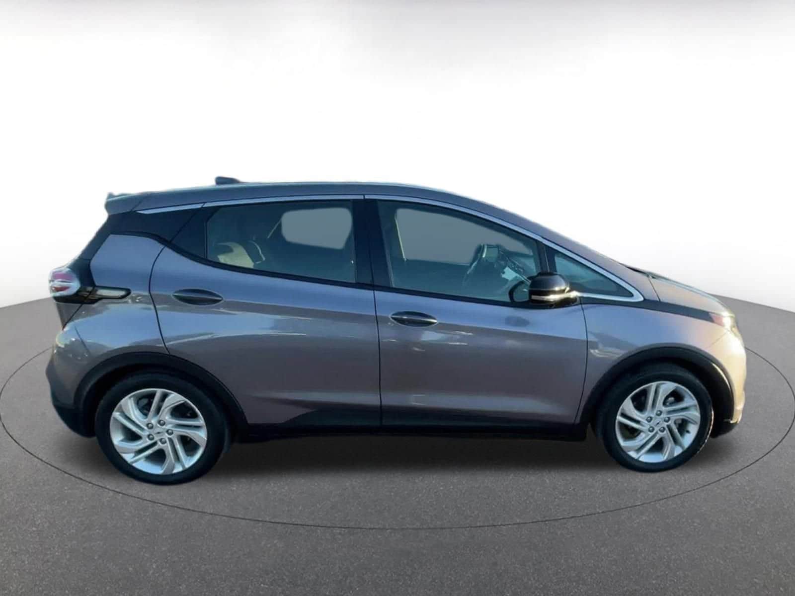 Thumbnail: 2023 Chevrolet Bolt EV - 16