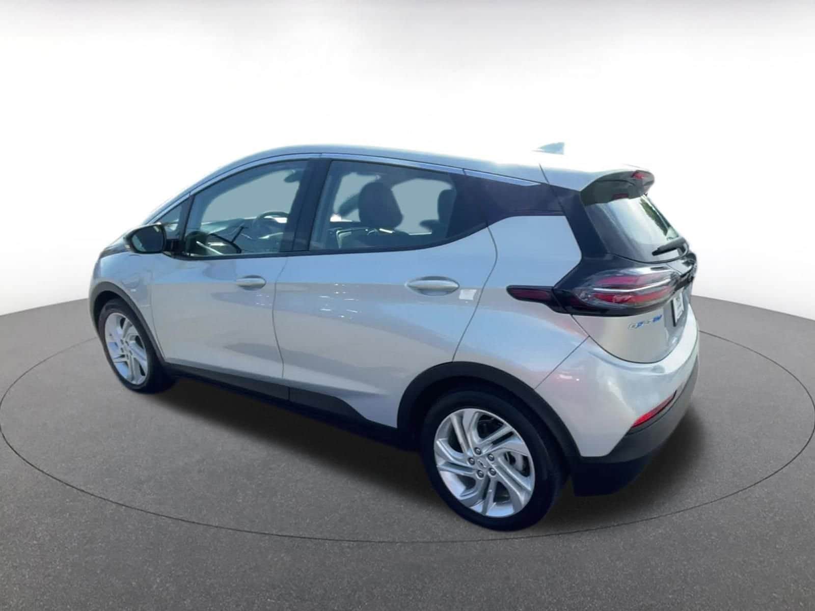 Thumbnail: 2023 Chevrolet Bolt EV - 10
