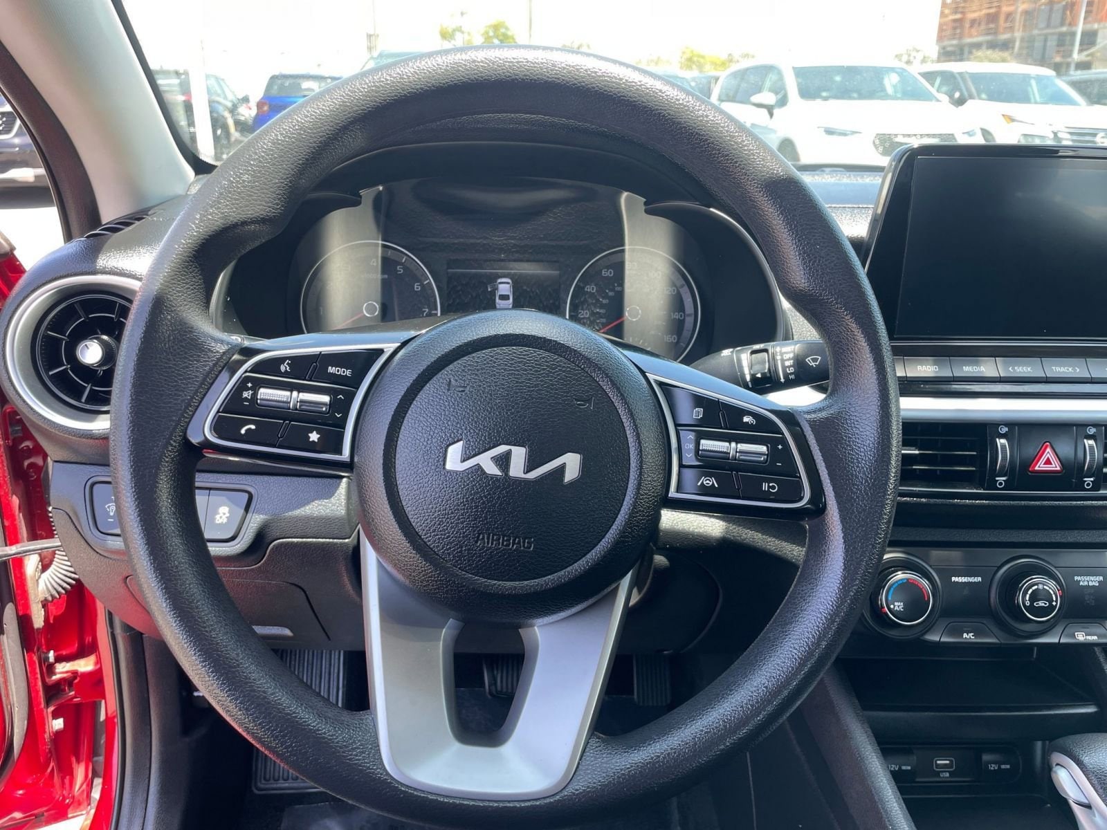 2023 Kia Forte LXS 28