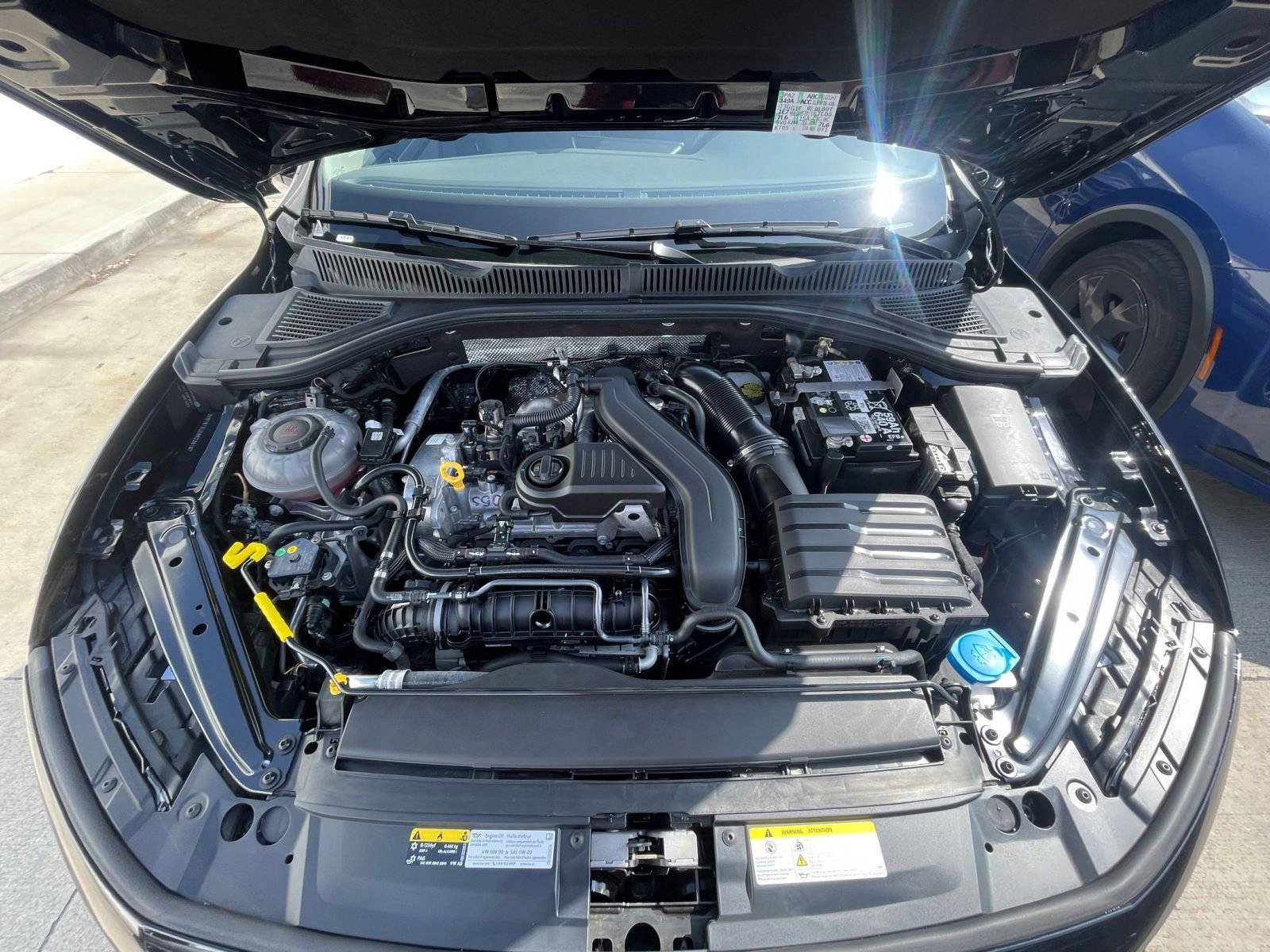 Thumbnail: 2025 Volkswagen Jetta - 32