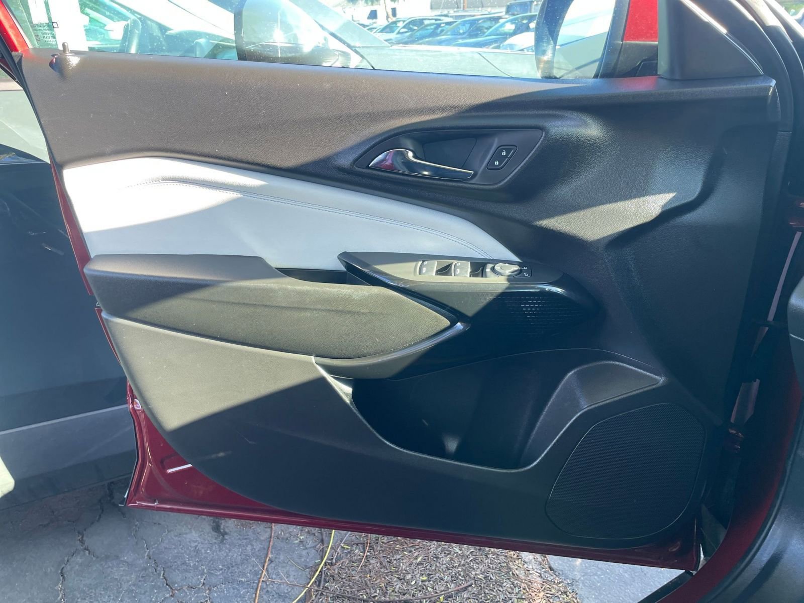 Thumbnail: 2025 Chevrolet Trax - 18