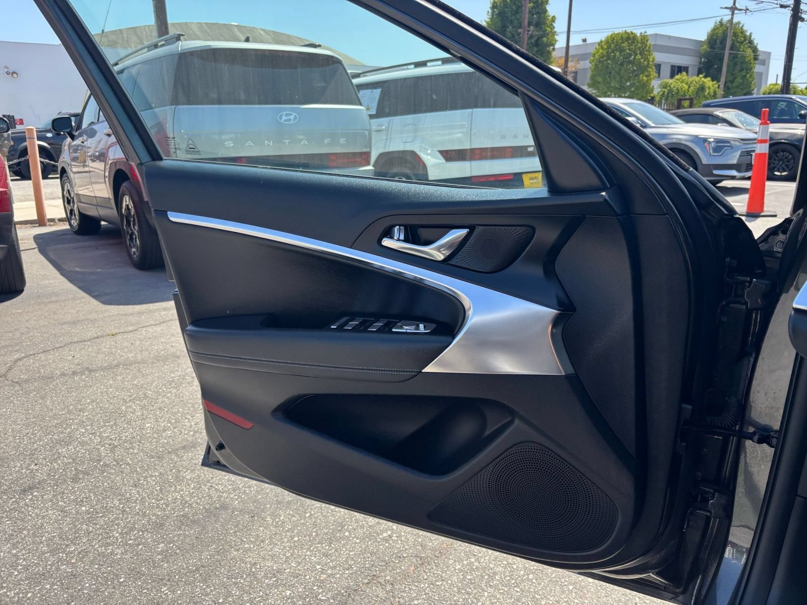 Thumbnail: 2026 Genesis G70 - 29