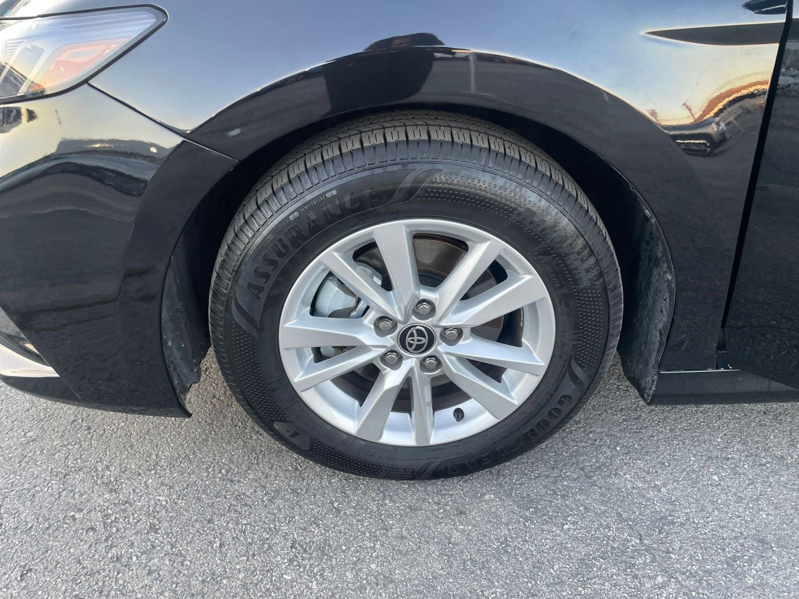 Thumbnail: 2025 Toyota Camry - 30