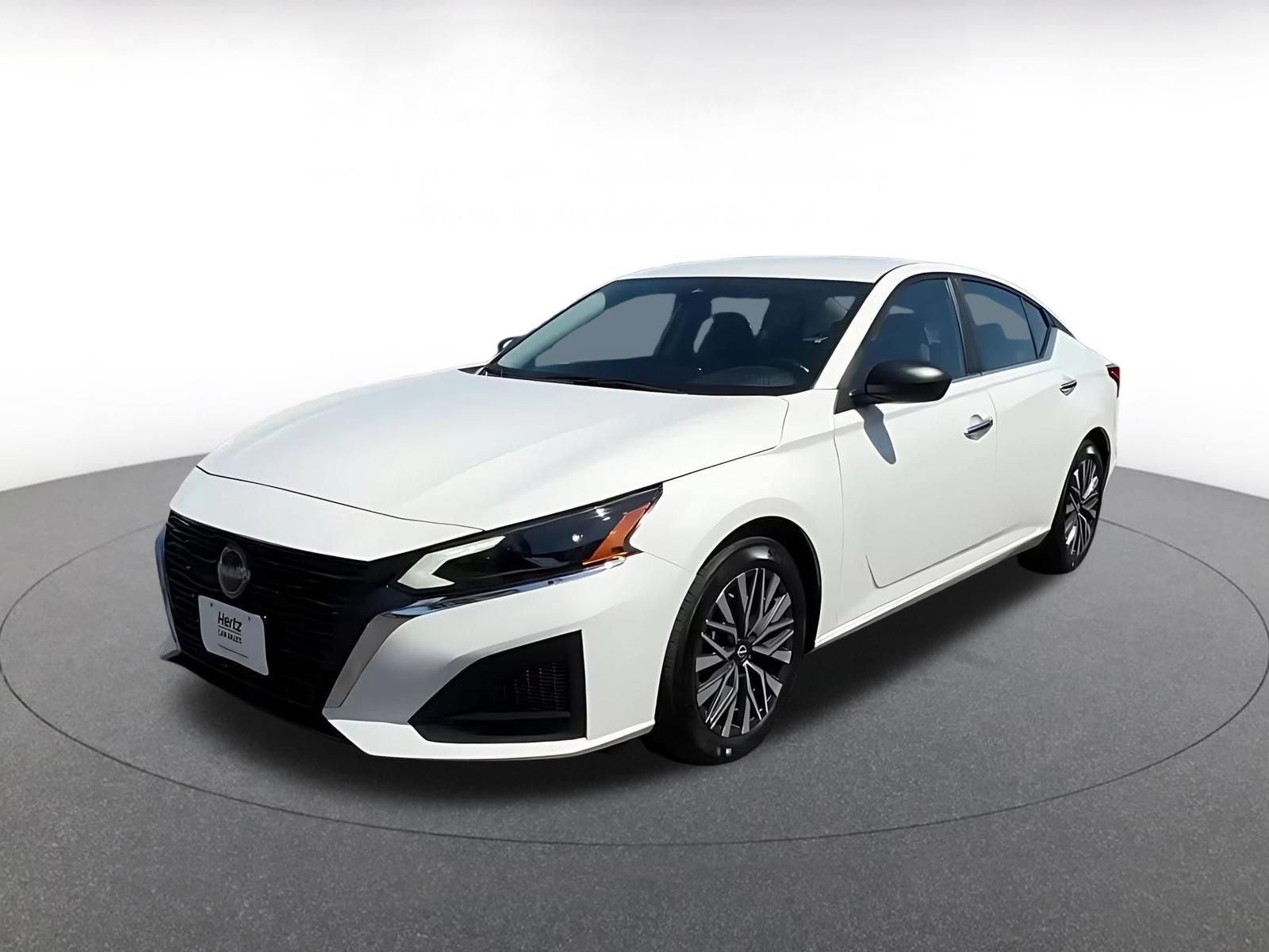 Thumbnail: 2025 Nissan Altima - 7