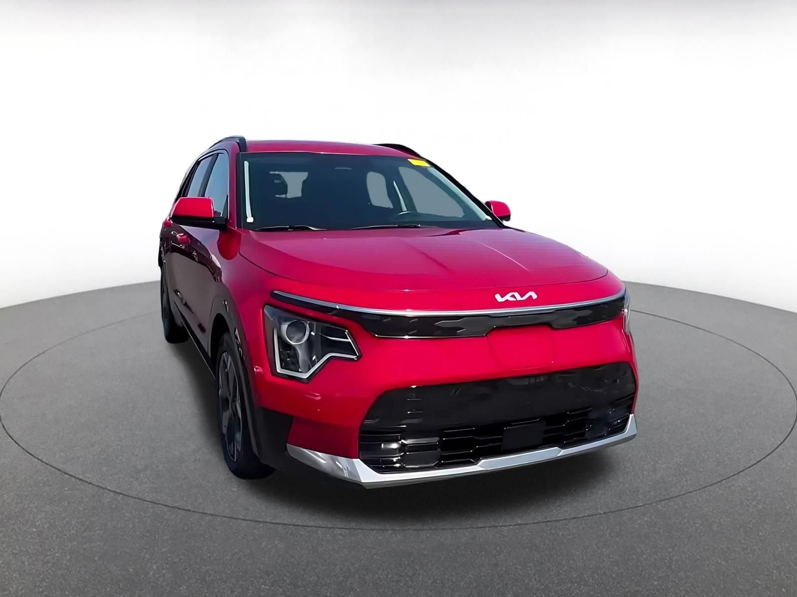Thumbnail: 2023 Kia Niro - 3