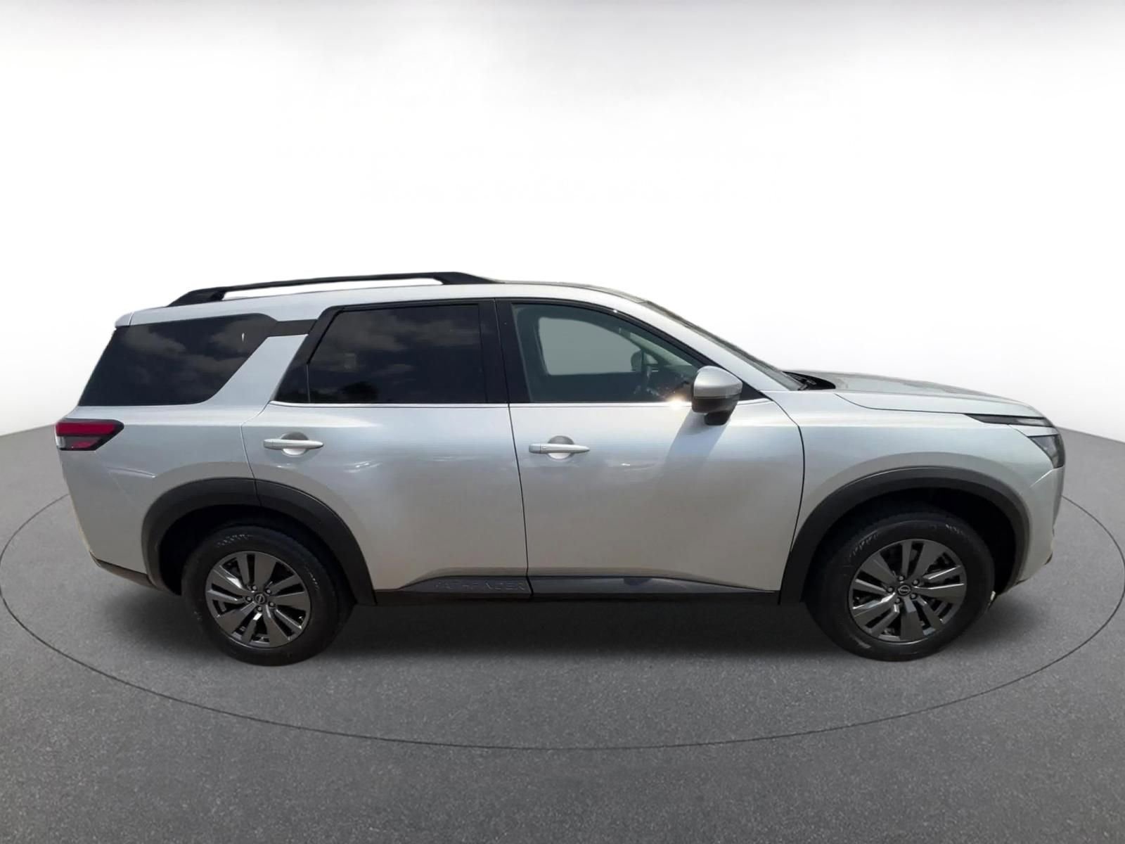 Thumbnail: 2025 Nissan Pathfinder - 16