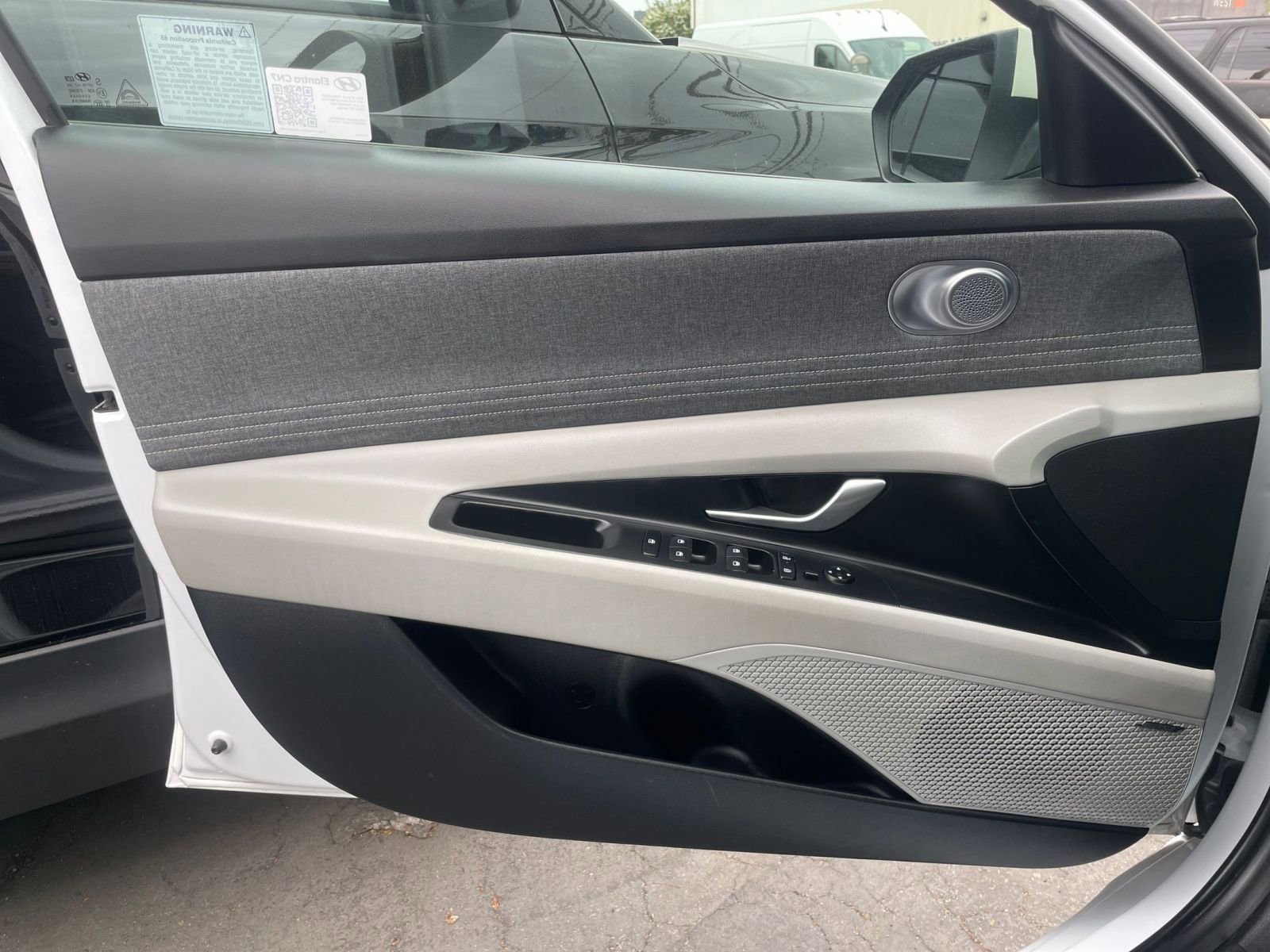 Thumbnail: 2025 Hyundai Elantra - 18