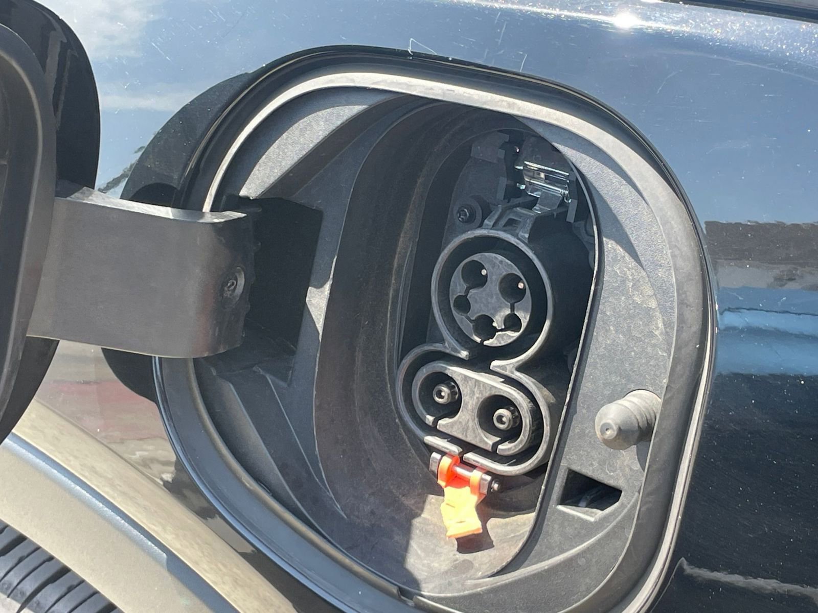 Thumbnail: 2023 Chevrolet Bolt EV - 23