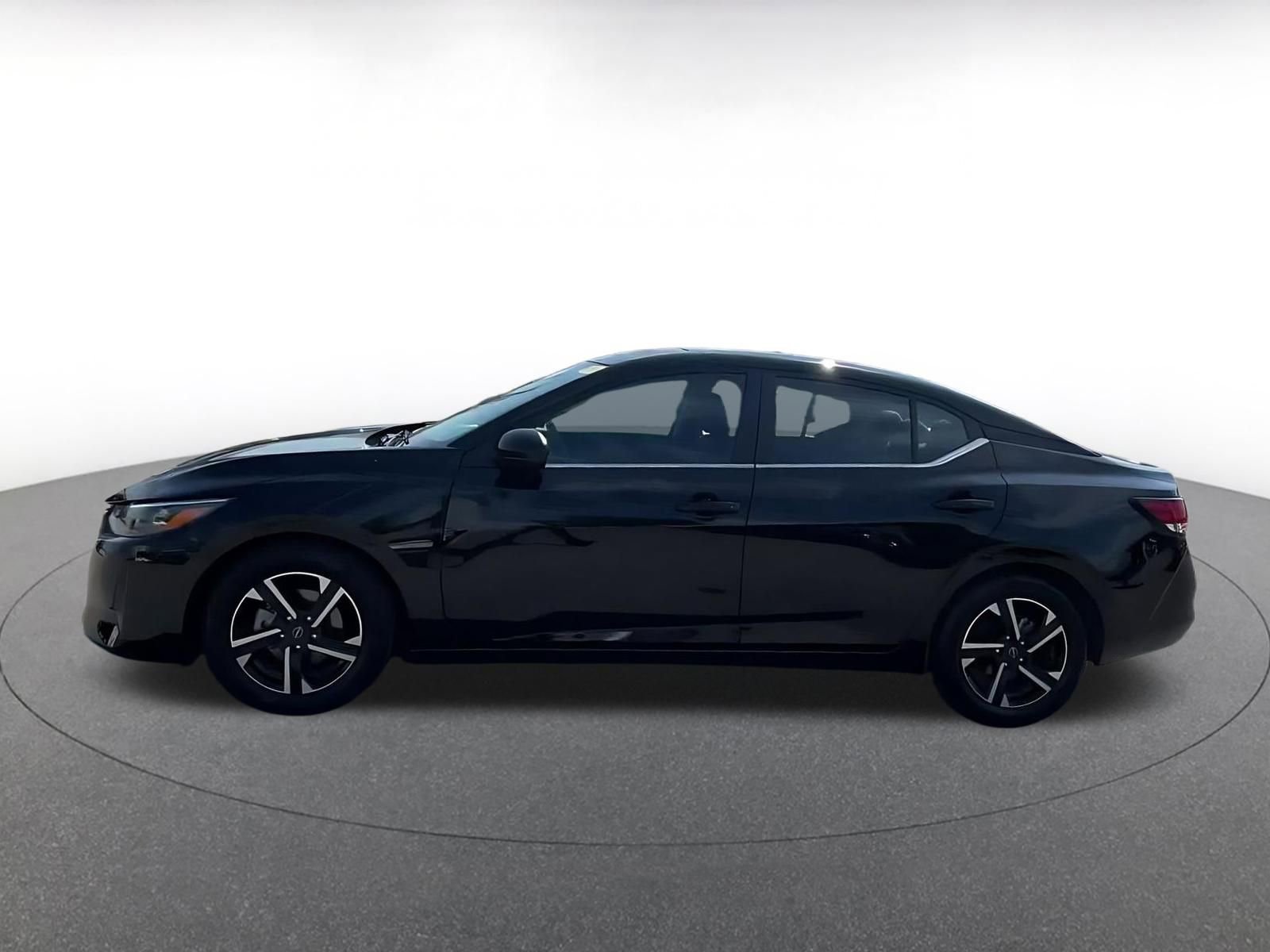 Thumbnail: 2025 Nissan Sentra - 8