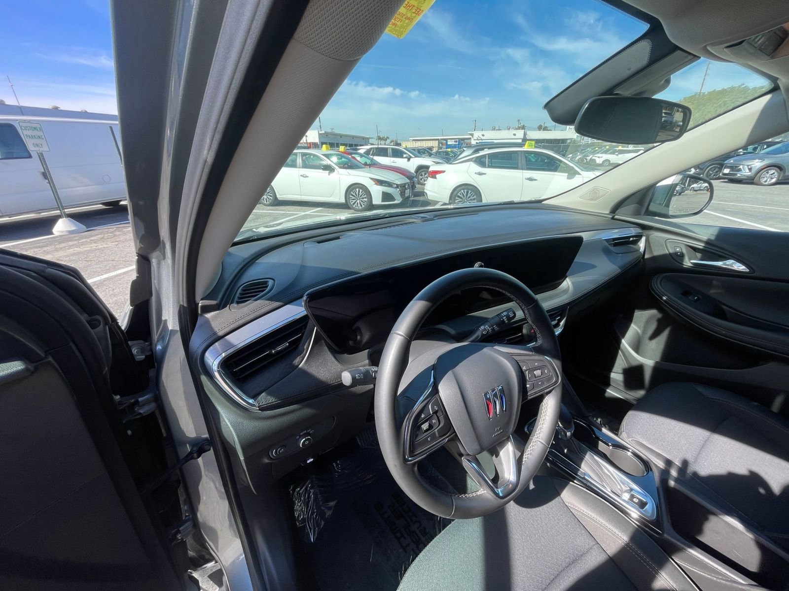 Thumbnail: 2025 Buick Encore GX - 35