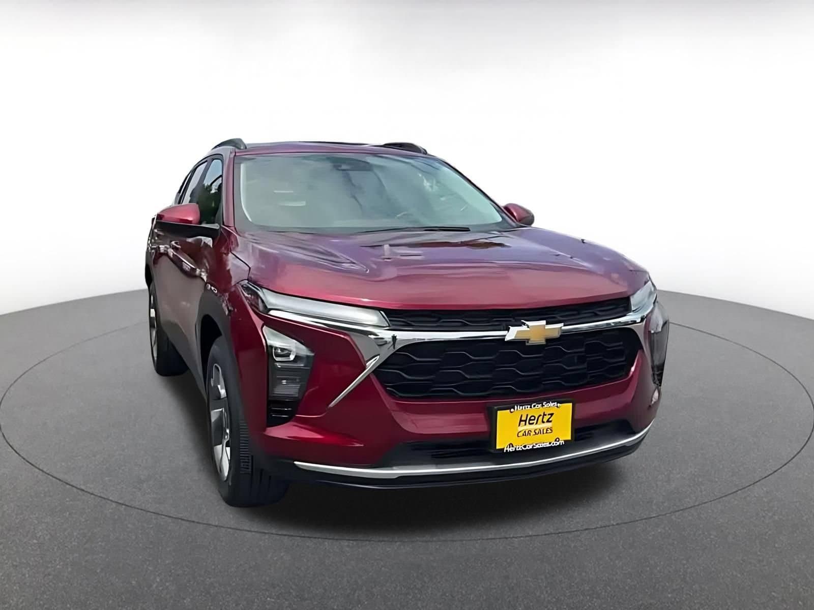 Thumbnail: 2025 Chevrolet Trax - 3
