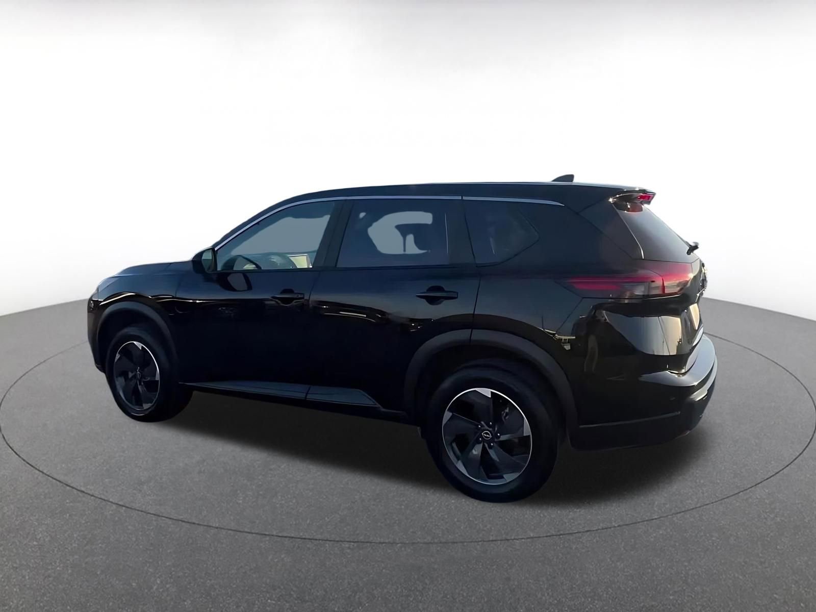 Thumbnail: 2025 Nissan Rogue - 10