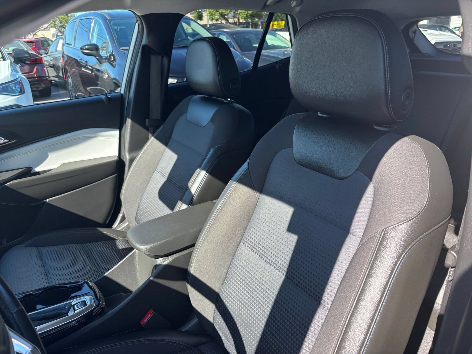 Thumbnail: 2025 Chevrolet Trax - 27