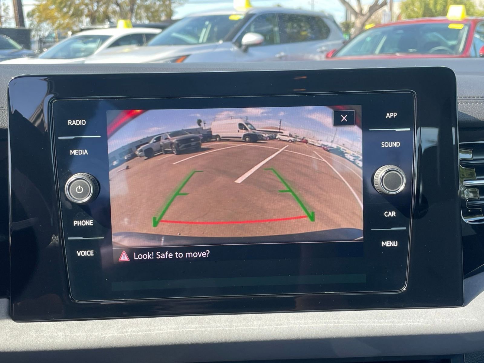 Thumbnail: 2025 Volkswagen Jetta - 24