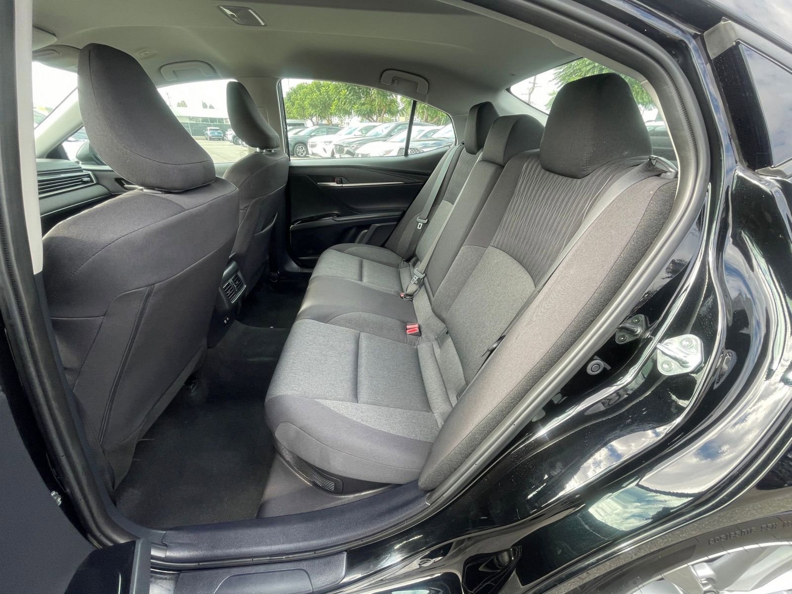 Thumbnail: 2025 Toyota Camry - 25