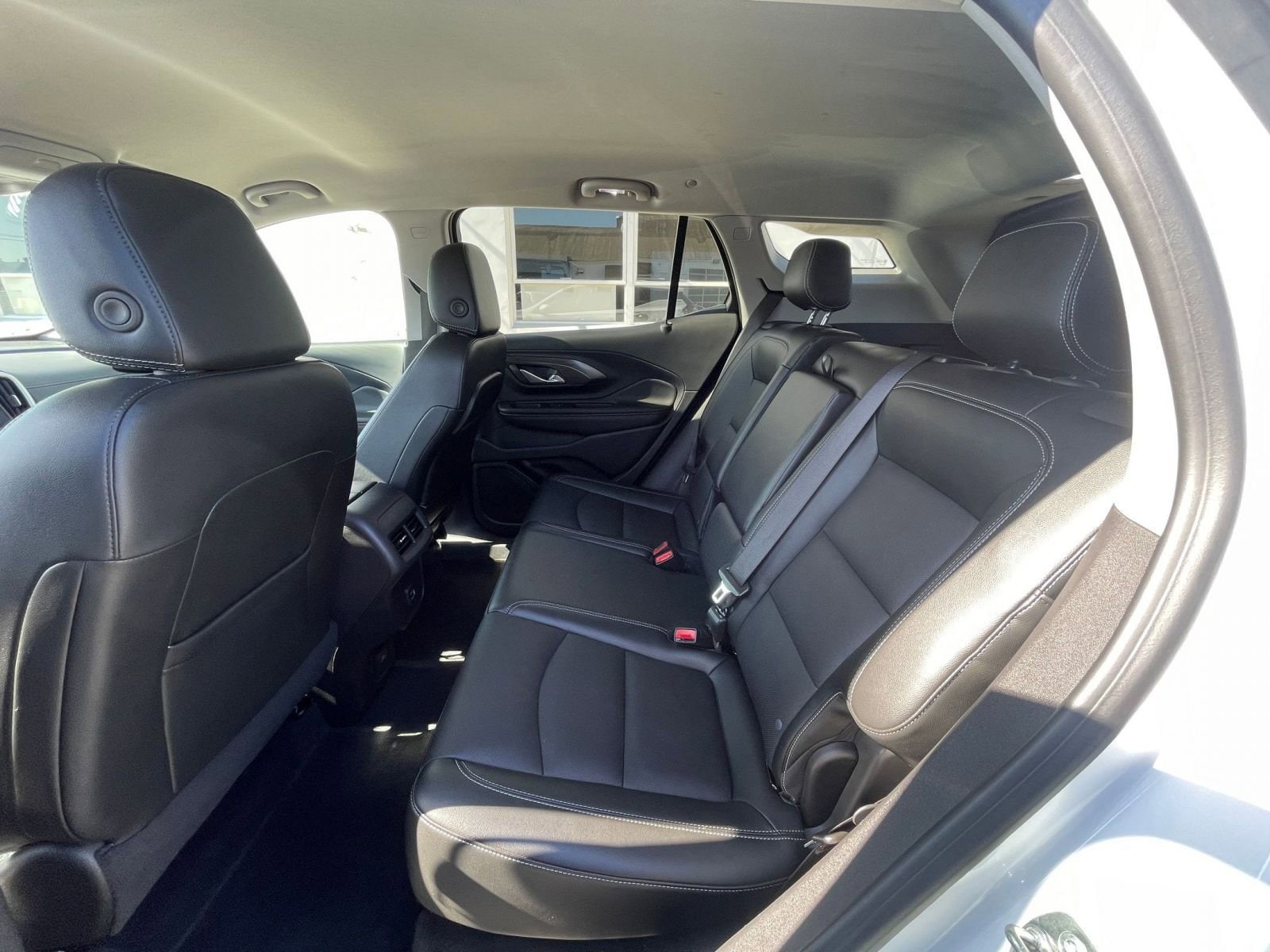 Thumbnail: 2024 GMC Terrain - 25