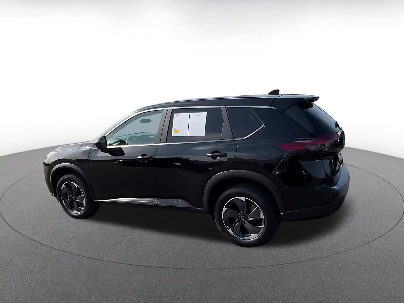 Thumbnail: 2025 Nissan Rogue - 10