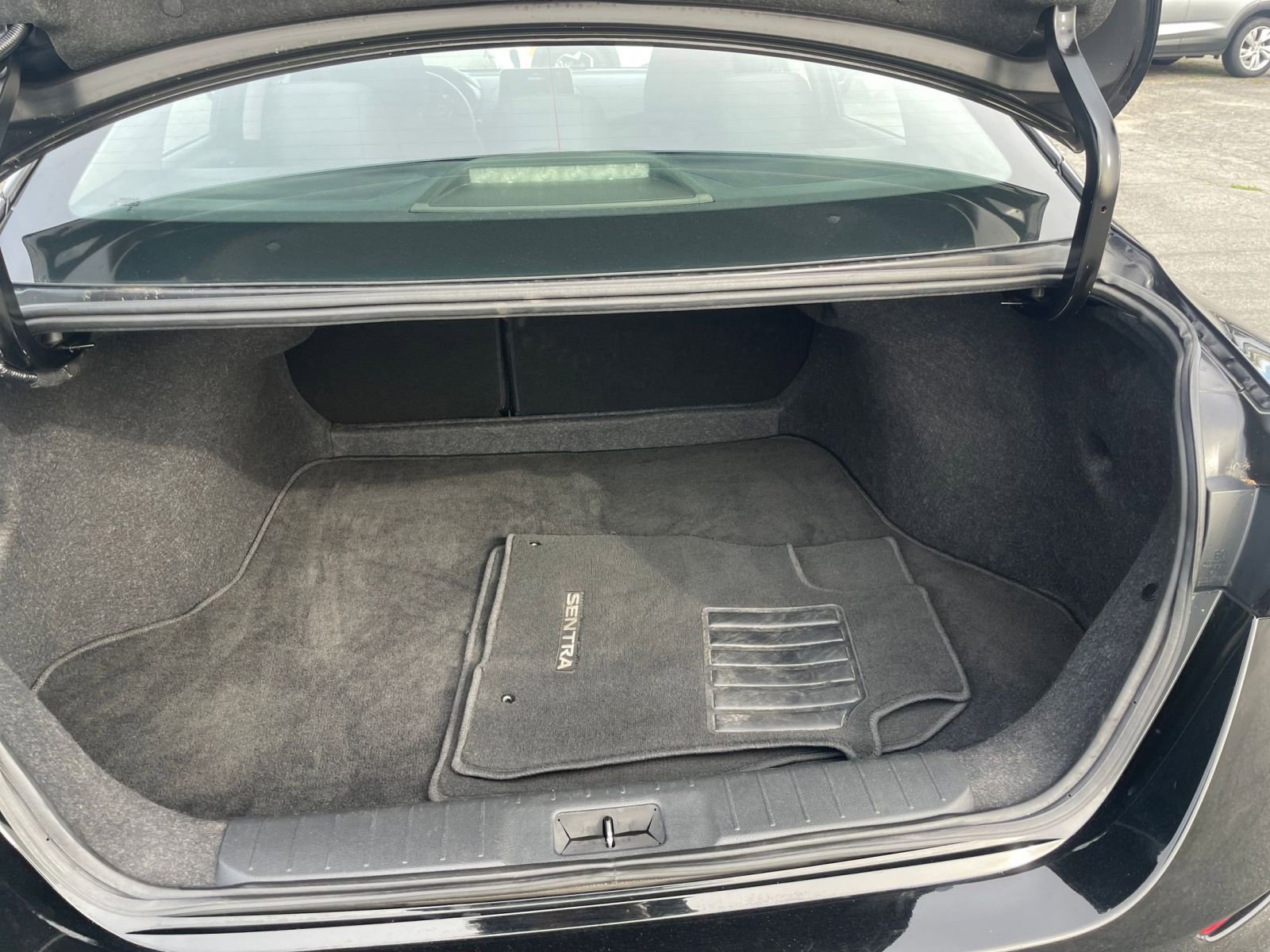 Thumbnail: 2024 Nissan Sentra - 31