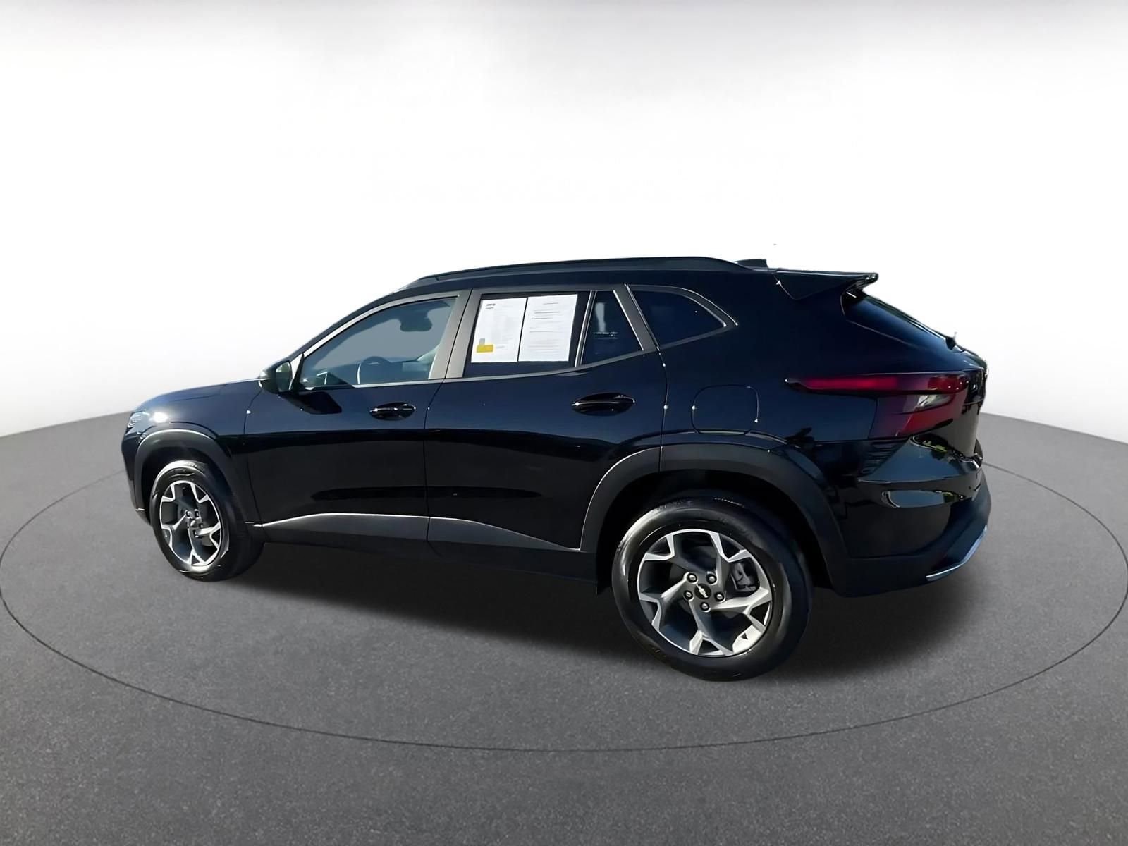 Thumbnail: 2025 Chevrolet Trax - 10