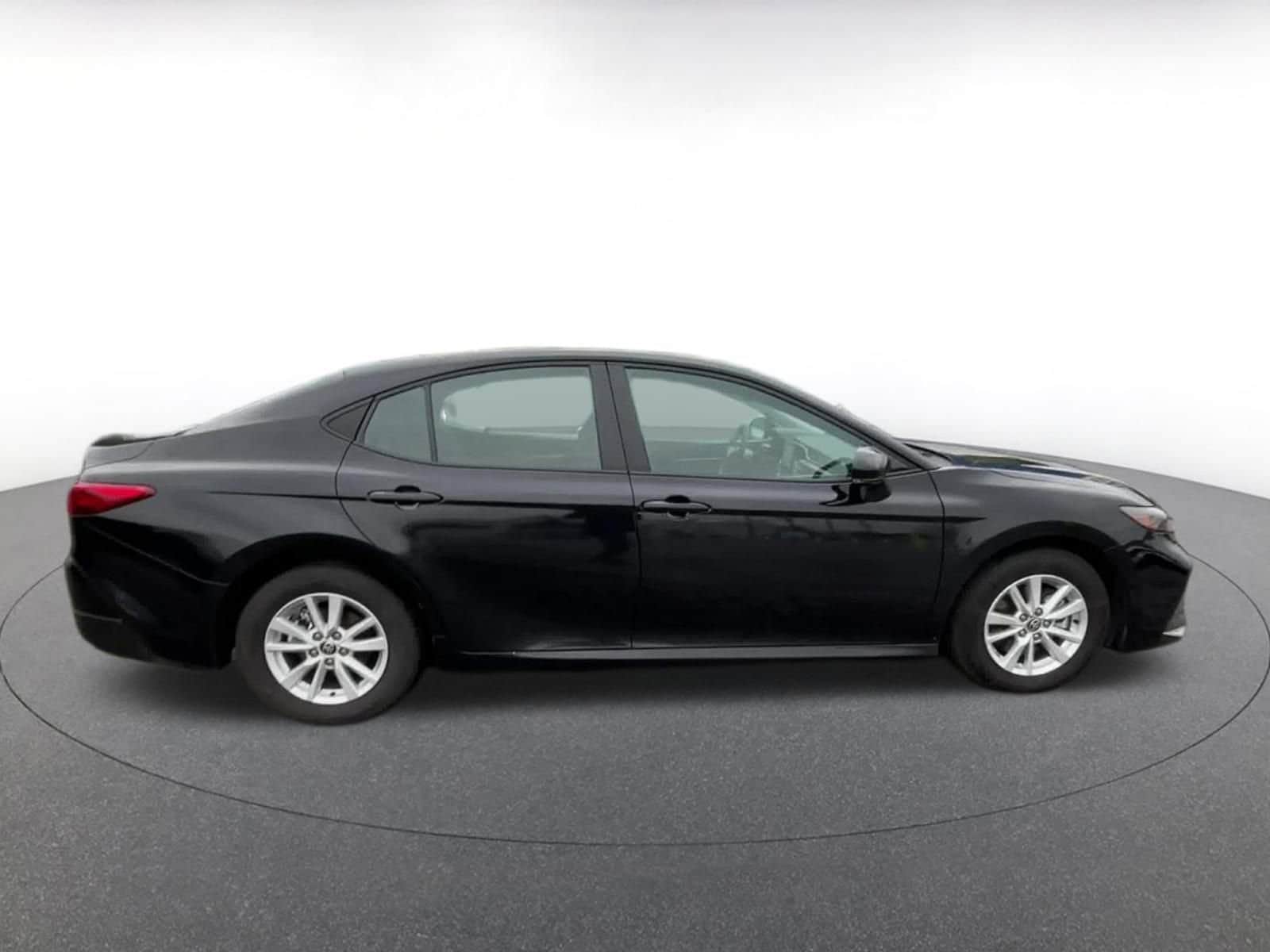 Thumbnail: 2025 Toyota Camry - 16