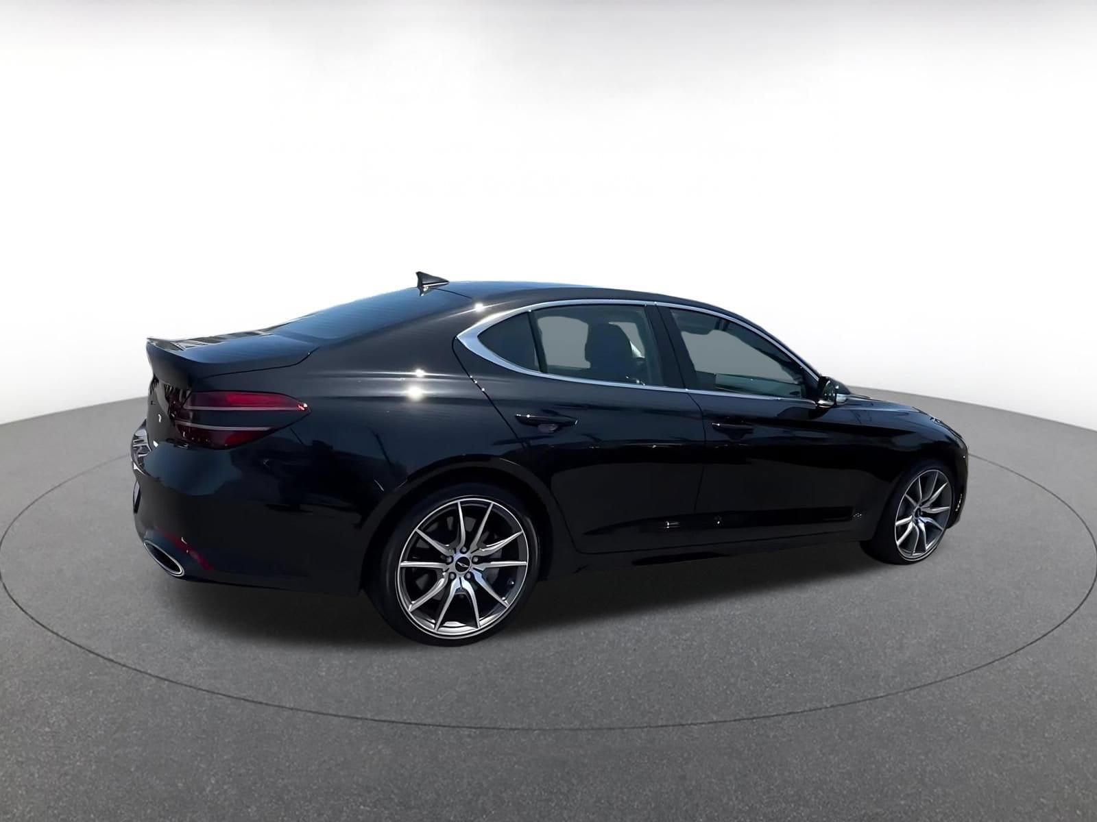 Thumbnail: 2025 Genesis G70 - 15