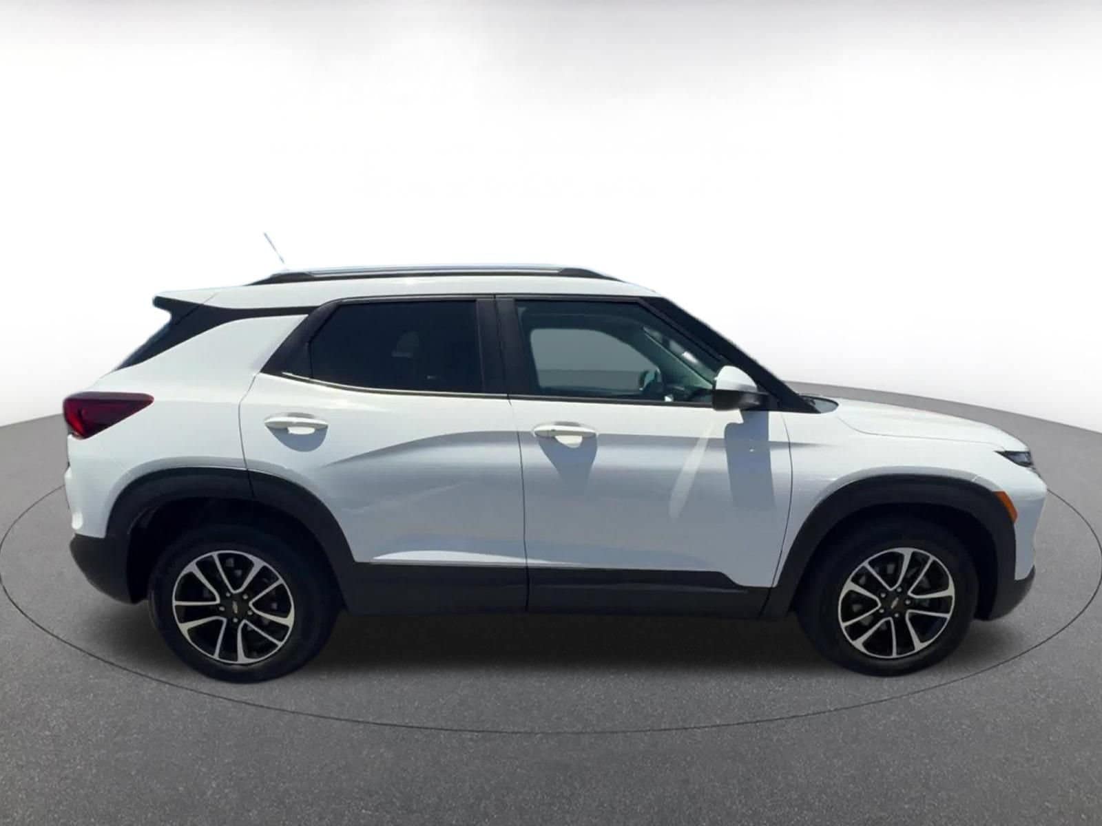 Thumbnail: 2025 Chevrolet TrailBlazer - 13