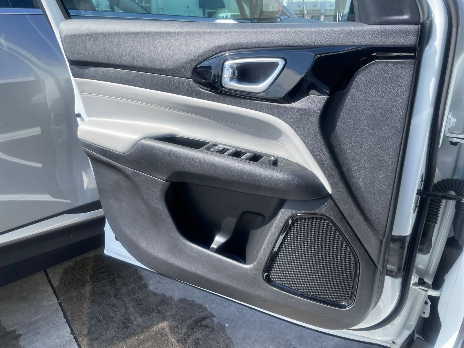 Thumbnail: 2025 Jeep Compass - 20