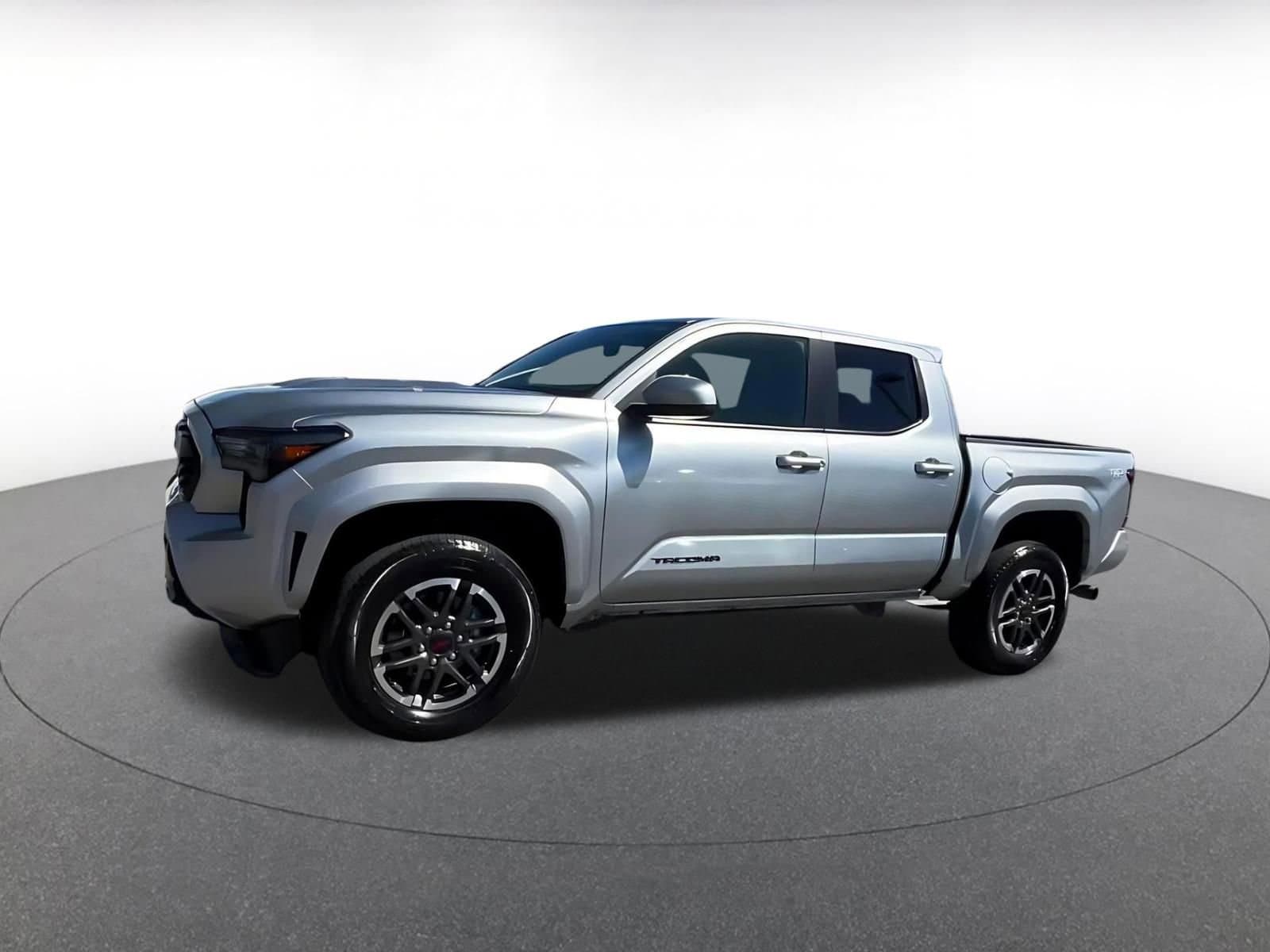 Thumbnail: 2024 Toyota Tacoma - 8