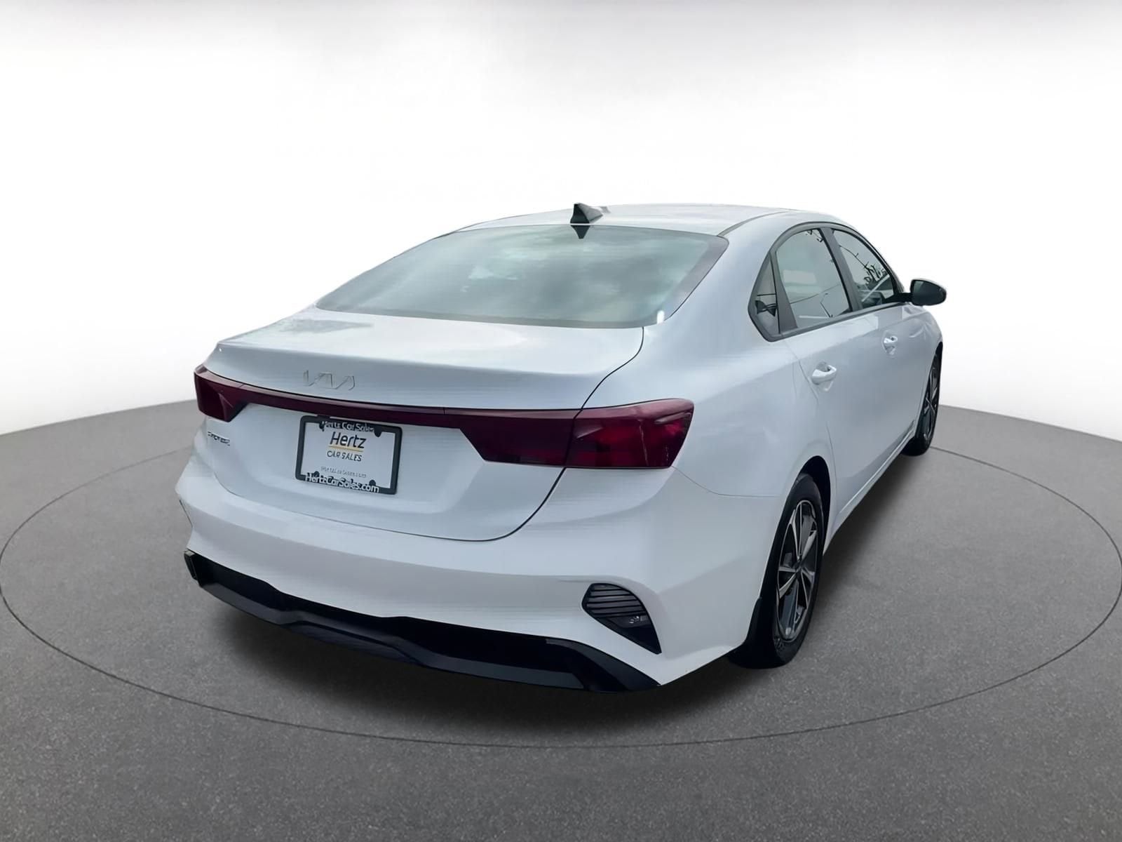 Thumbnail: 2023 Kia Forte - 13
